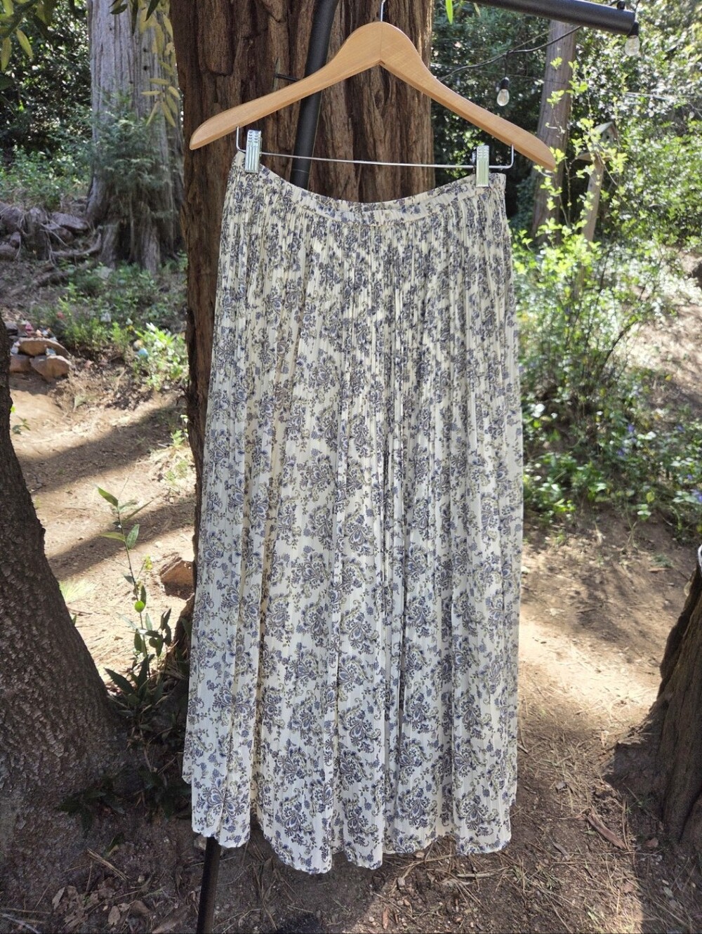 Uniqlo Pleated Chiffon Maxi Skirt Size